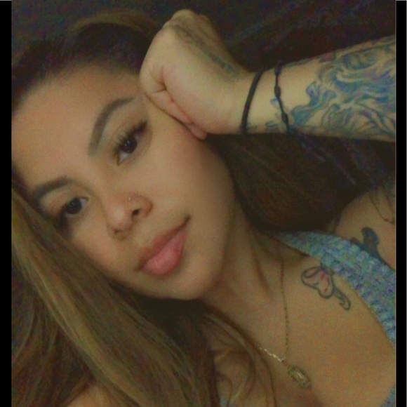 Meet your Posher, Enita - Picture 1 of 1